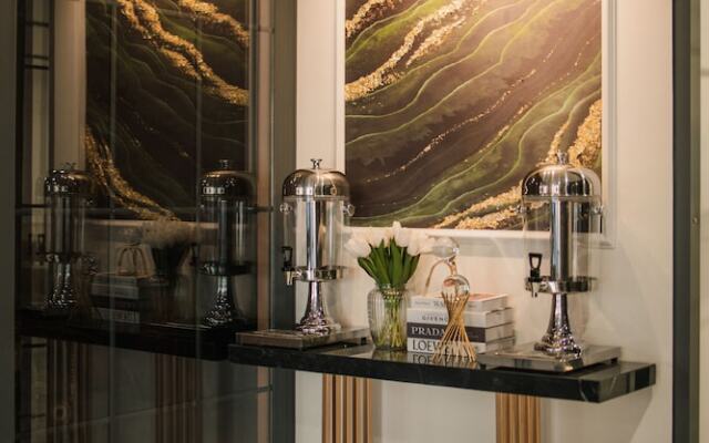 Riverside Boutique Hotel