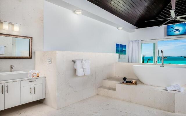 SulMare at Taylor Bay Luxury Villas