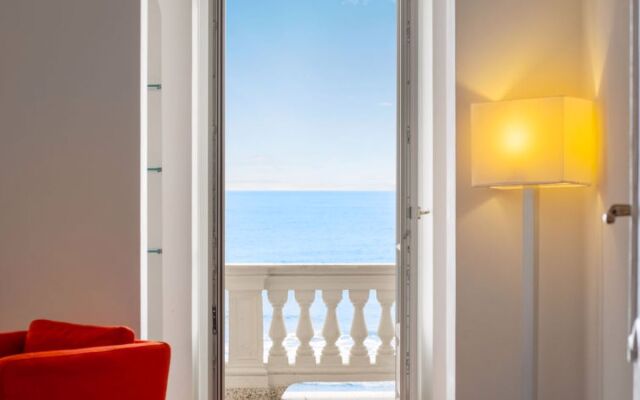 Beach House 39235