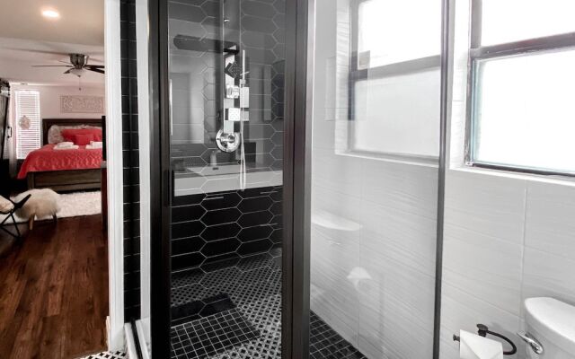 Bohemian Beach House - 3 Br Home