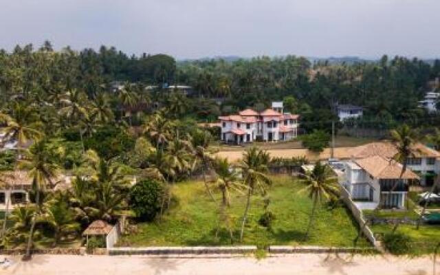 Thalpe Heights