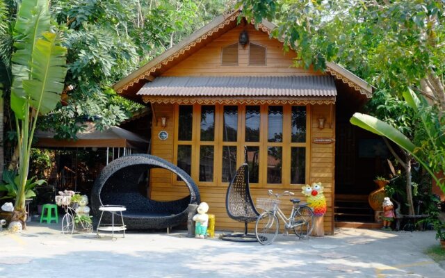 Ruan Benjakan Resort