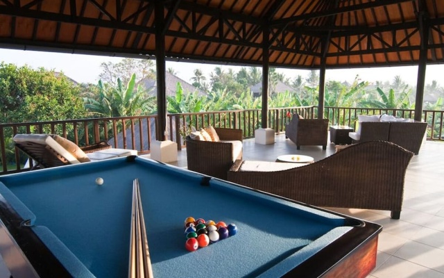 Villa Beranda, Open Stylish Villa, With Staff, By The Beach In Lovina, Bali – Entertainment – Banjar