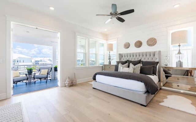 The Sleeping Queens at Prominence 30A