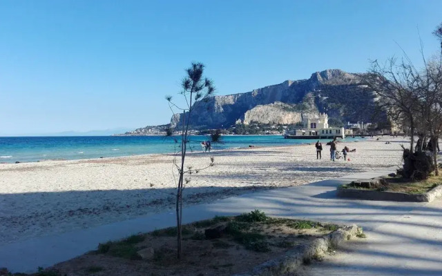 Home Beach Mondello Galatea