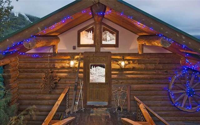 Mountain High Chalet