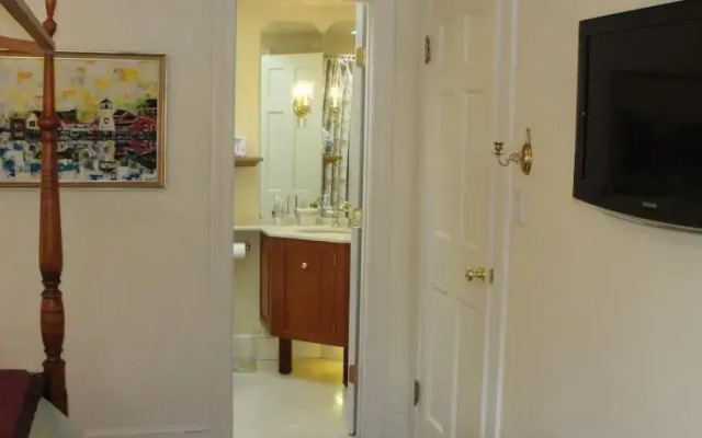Fox Pond Bed and Breakfast