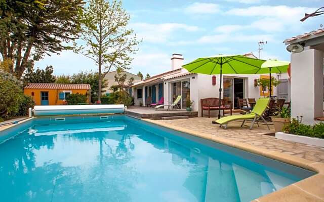 Les Yeux Bleus Bed & Breakfast