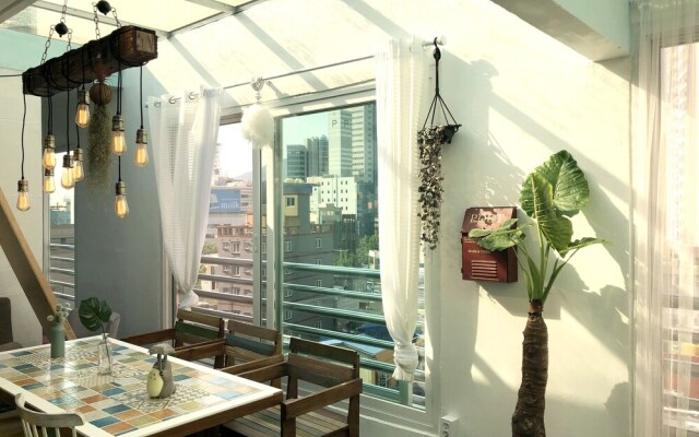 Mint Paradise Guesthouse