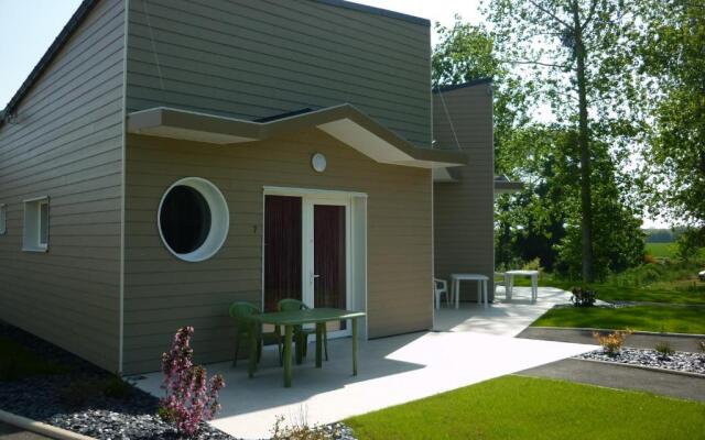 Hôtel Les Voisins Beaucemaine