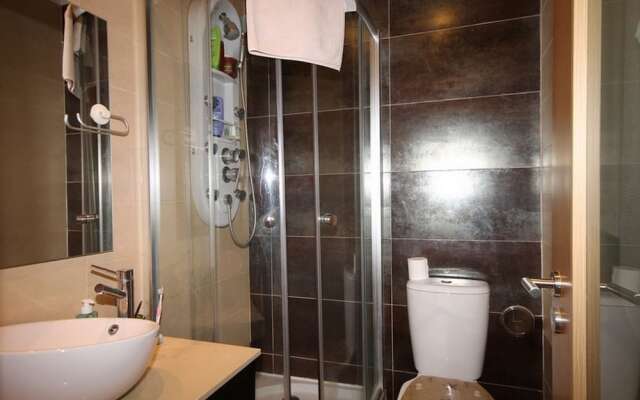 35 Penha de Franca Apartment