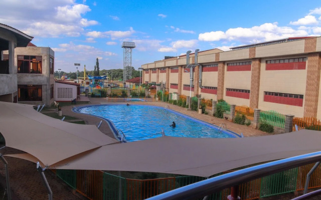 Maxland Hotel Juja