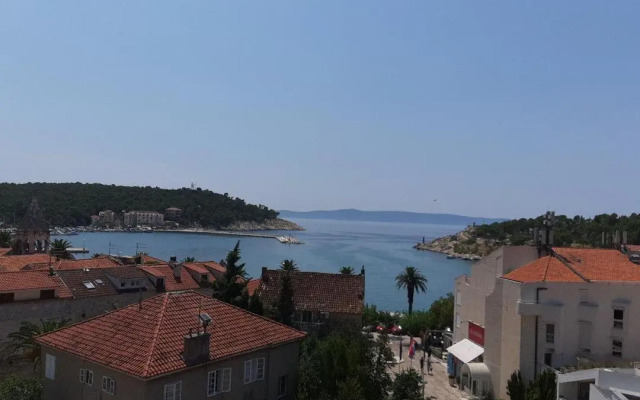 Apartment Enjoy life Makarska 2+2, center