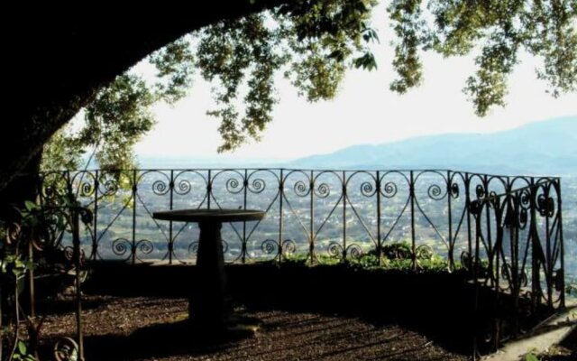 "spectacular Views - Villa Guinigi - Lucca Area"