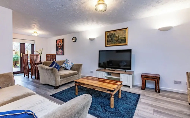 Mornington Crescent House