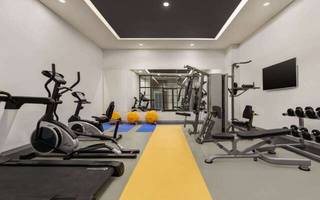 Ramada Encore By Wyndham Istanbul Basin Express