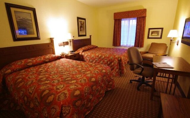 Mountain Inn & Suites Airport - Hendersonville
