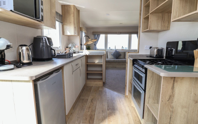 Golden Sands Kinmel Bay - 20528