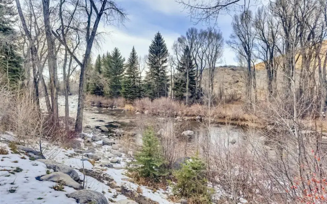 1-brookside 307