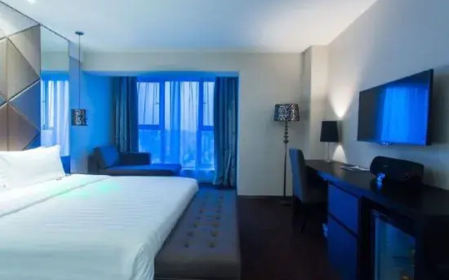 Shangzhong Hotel Apartment (Xi'an Keji Road Subway Station)