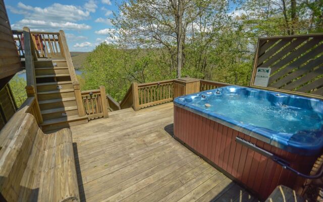 Scenic Overlook 6 Bedroom House