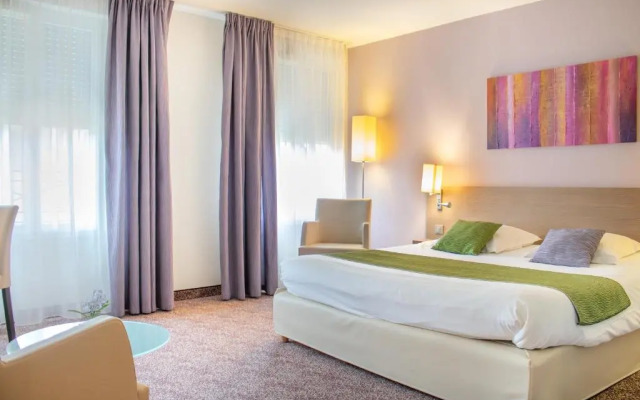 Brit Hotel Chateaudun