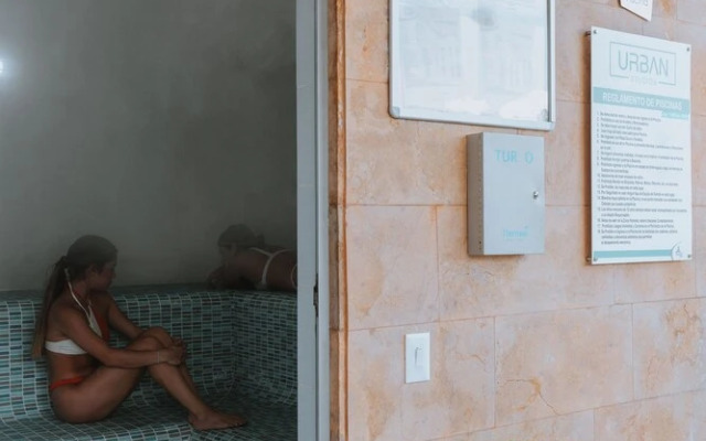Orange Hotel