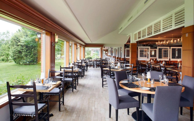Auberge du Lac-à-l'Eau-Claire