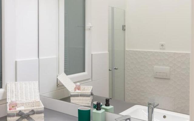 A37 Awesome Apartments