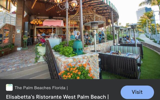 The Ocean Palms Suite