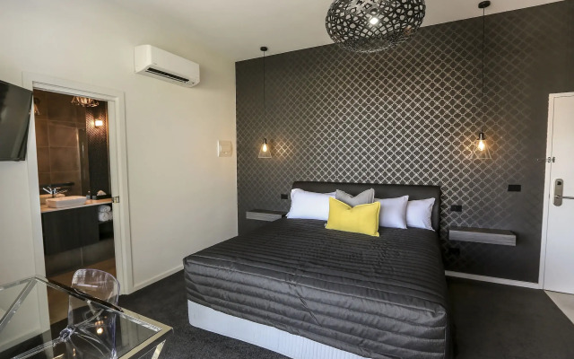 Indulge Apartments CBD