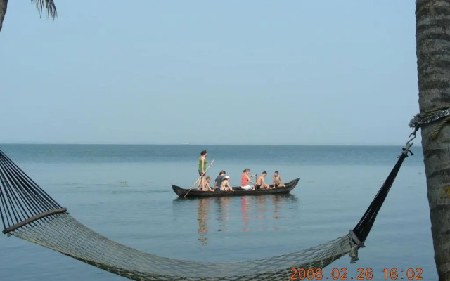 Vembanad House Boutique Back Water Homestay