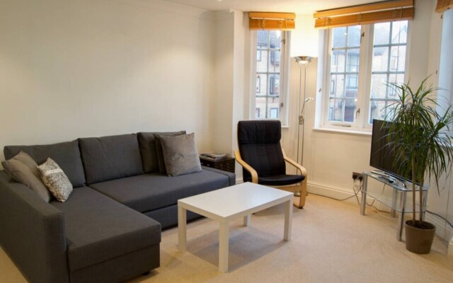 Charming 2 Bedroom Apartment In Fabulous Wandsworth