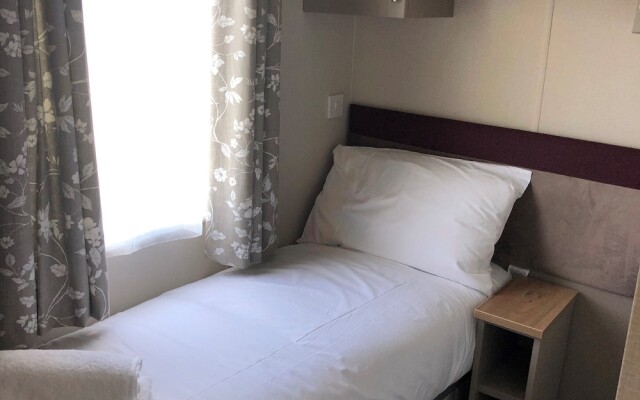 Imacculate Abingdon 14 3 bed Lodge