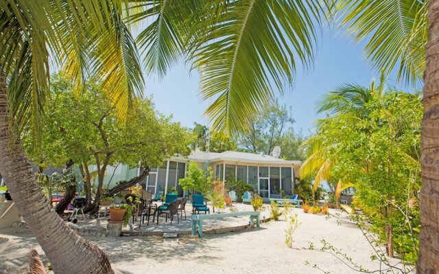 Rum Sands by Cayman Villas