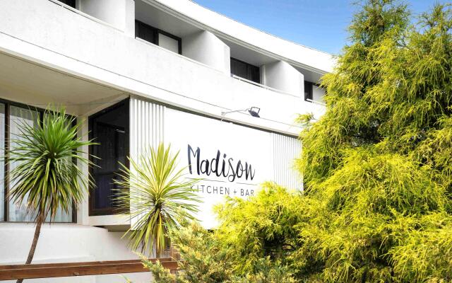 Mercure Charlestown