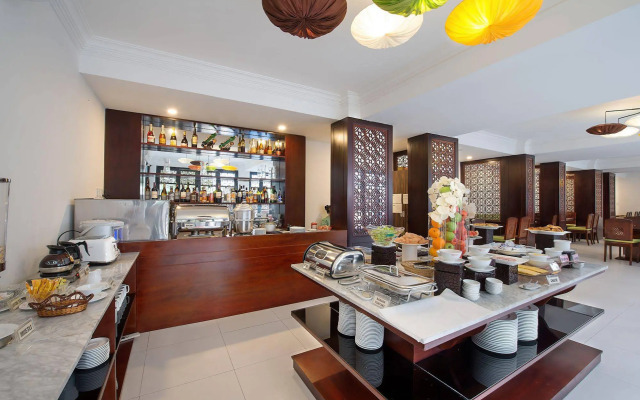Vinh Hung 2 City Hotel