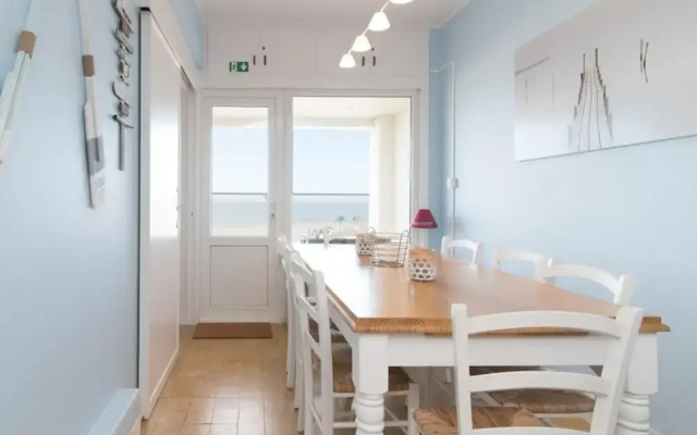 Apartment in Ostend With Stunning Sea View