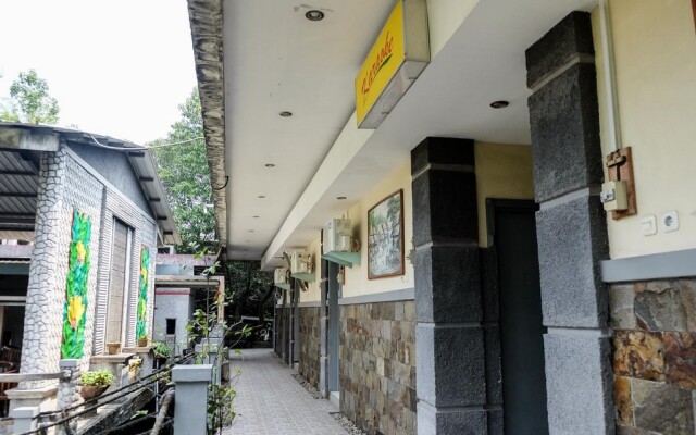 RedDoorz Plus near Jalan Baru Bogor