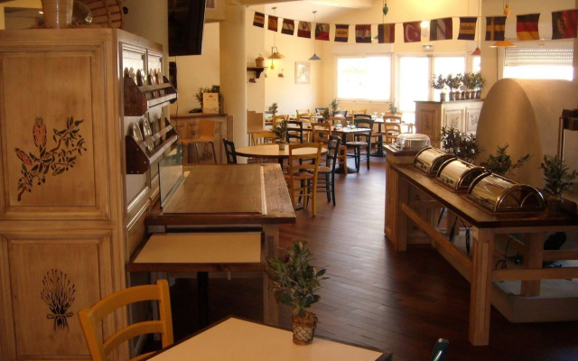 Kyriad Direct Arles
