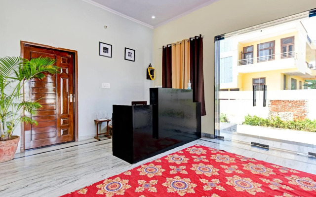 Collection O 83225 Hotel Shri Ganesh