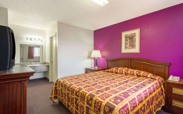 Knights Inn Fairground