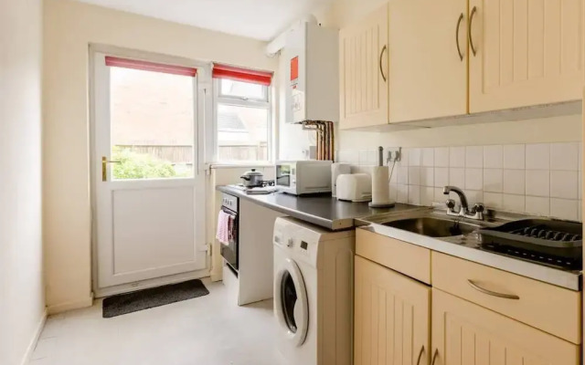 Charming 1-bed Apartment in Luton