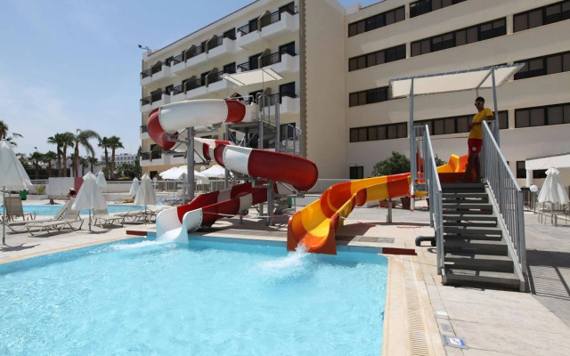 Anastasia Waterpark Beach Resort
