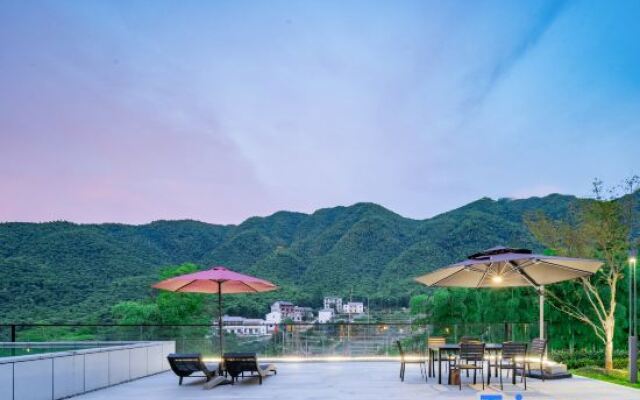 Wuyinzhu·YINZHU Huanshanye Luxury Beauty Su (Anji Yunshang Grassland Store)