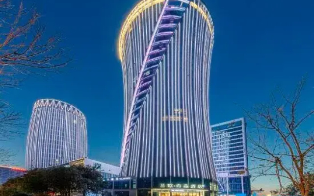 LanOuShangPin Hotel (Shangqiu Yongcheng City Star)