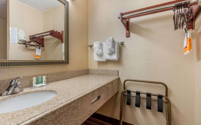 Quality Inn Exit 4
