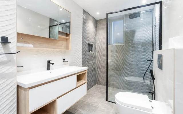 Whitesage - Sophisticated and Homey apartment Near to Metro