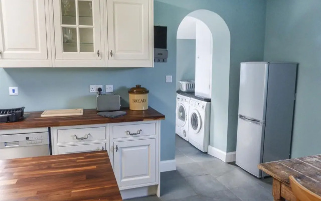 5 Distillery Cottages