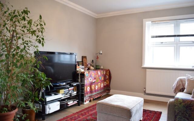 Spacious 1 Bedroom Apartment in Camberwell